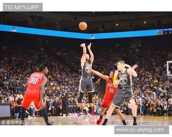 库里三分球精彩表现引发热议一度登上微博热搜榜第二位