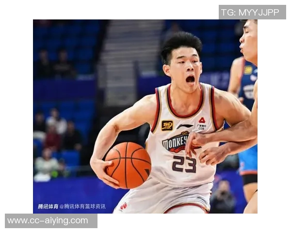 林葳首秀表现稳健俄勒冈大学篮球队社媒盛赞其10分4助的出色发挥